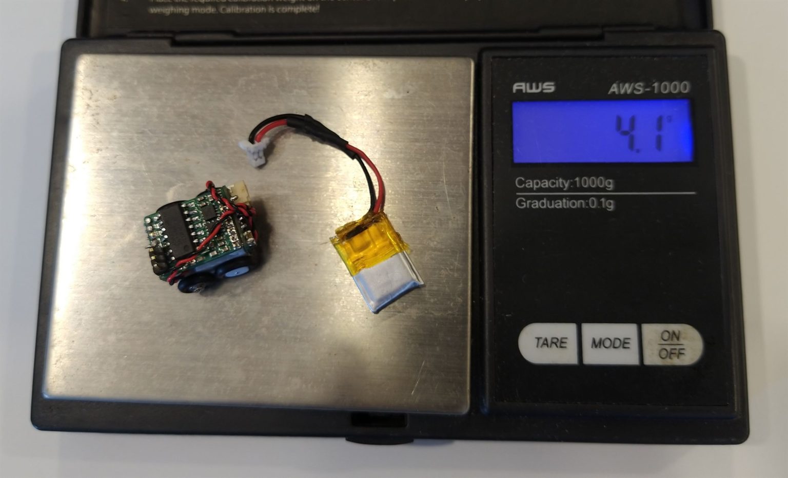 Dimebots Weigh Less Than 5 Grams Dimebots Weigh Less Than 5 Grams